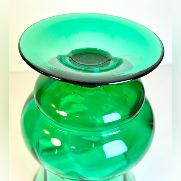 Empoli vintage green swirl design glass vase - Picture 6 of 6